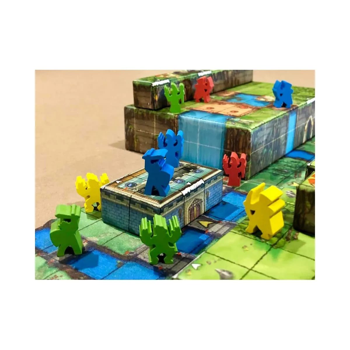 Tiny Epic Tactics - Image 3